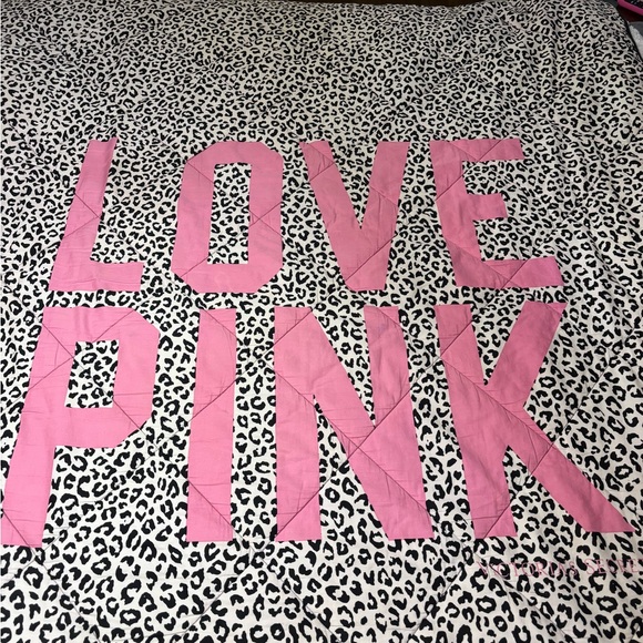 PINK RARE, VINTAGE COMFORTER - Picture 2 of 6